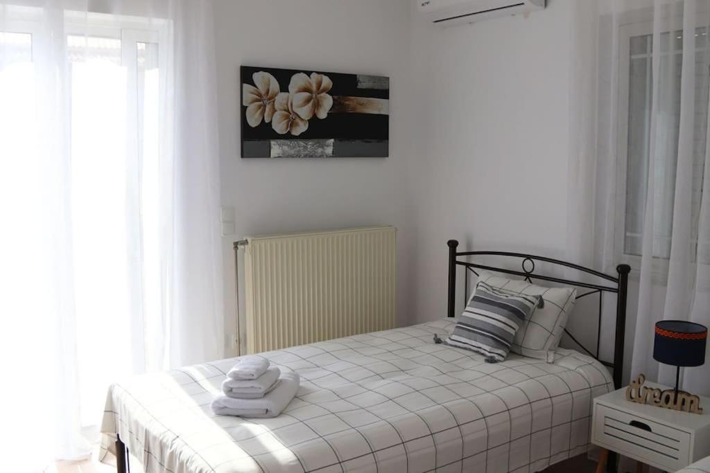 Fina'S House Villa Corinth Bagian luar foto